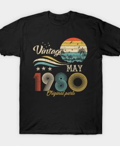 Vintage May 1980 Design 40 Years Old 40th Birthday Gift T-Shirt AI