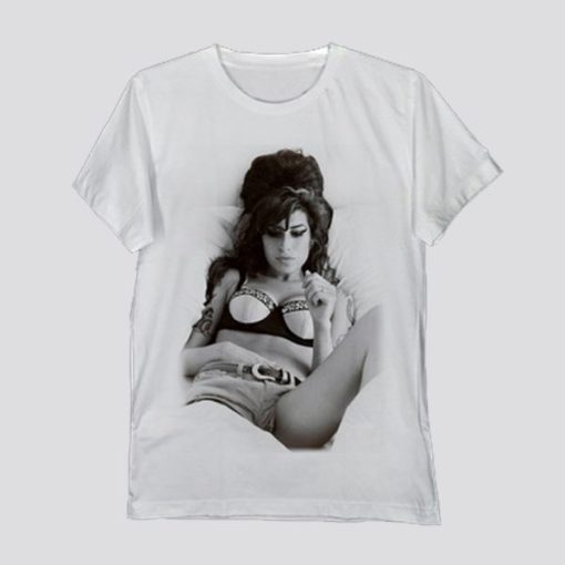 Amy Winehouse Sexy On The Bed Amy Jade T Shirt AI